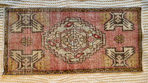 Vintage Turkish Mini Rug 002