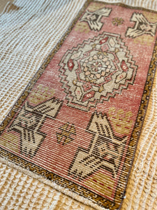 Vintage Turkish Mini Rug 002
