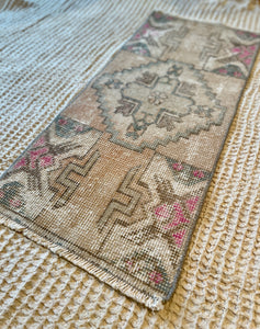 Vintage Turkish Mini Rug 003