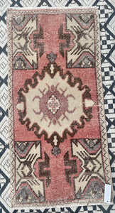 Vintage Turkish Mini Rug 002