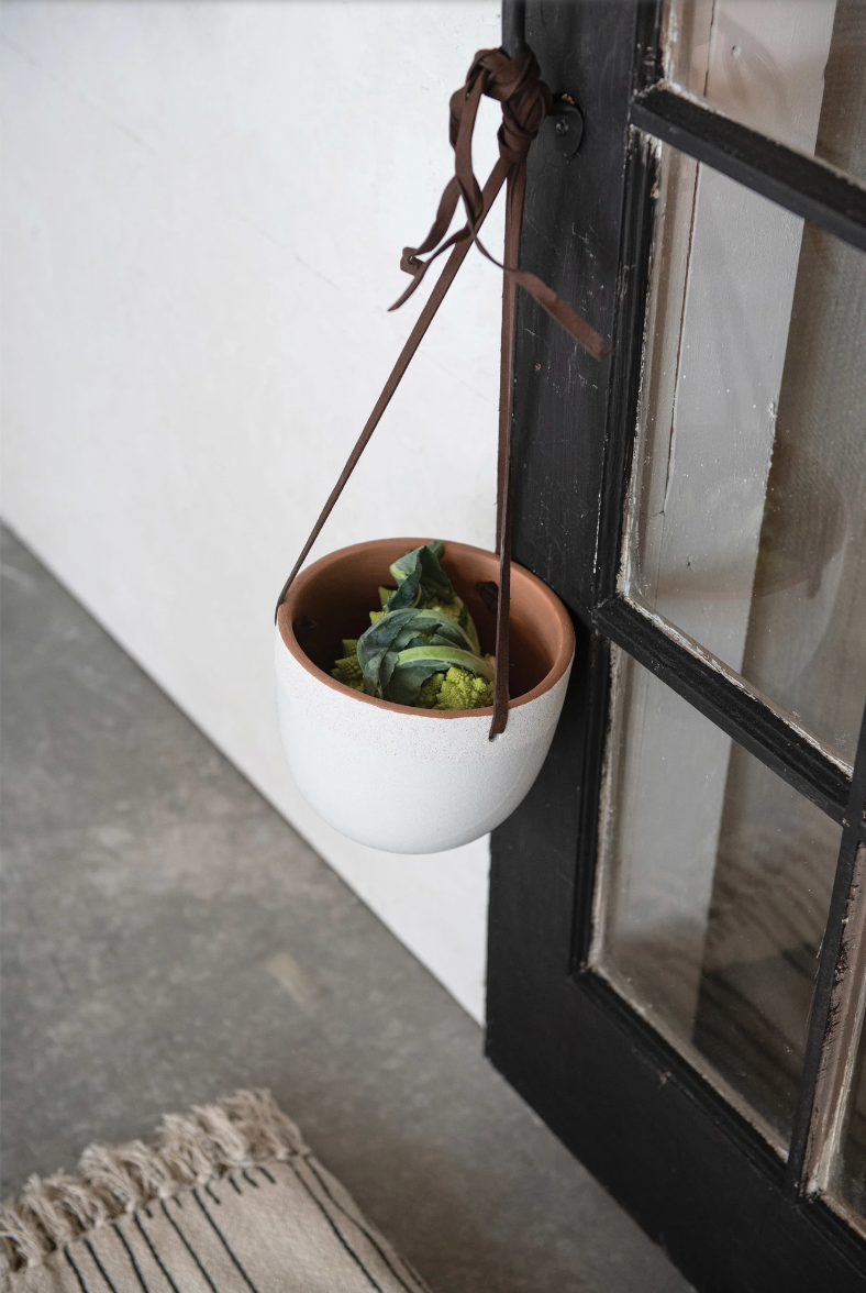 Terracotta Planter with Leather Hanger